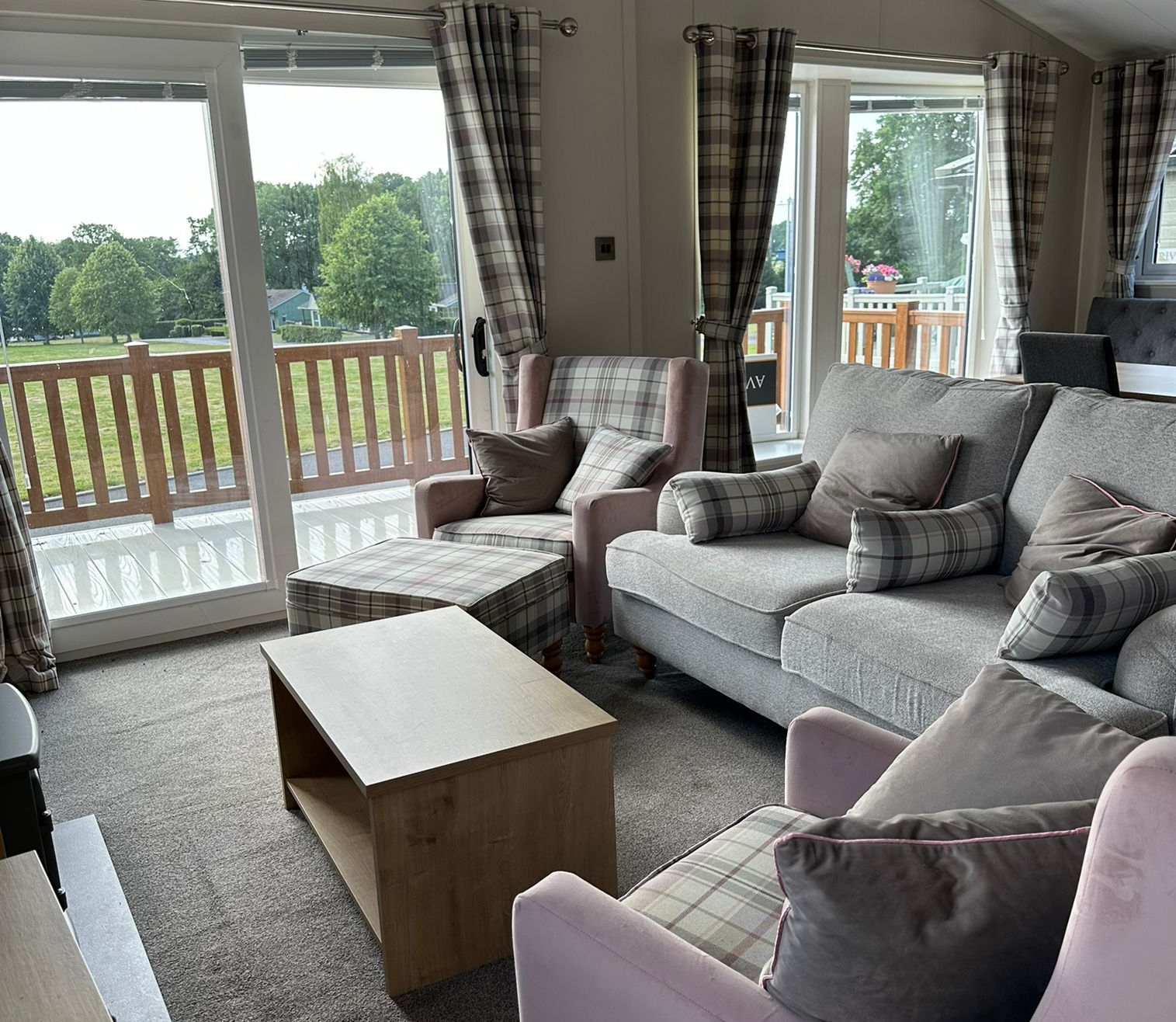 A Portland Lodge available for sale at Lakeside Country Park