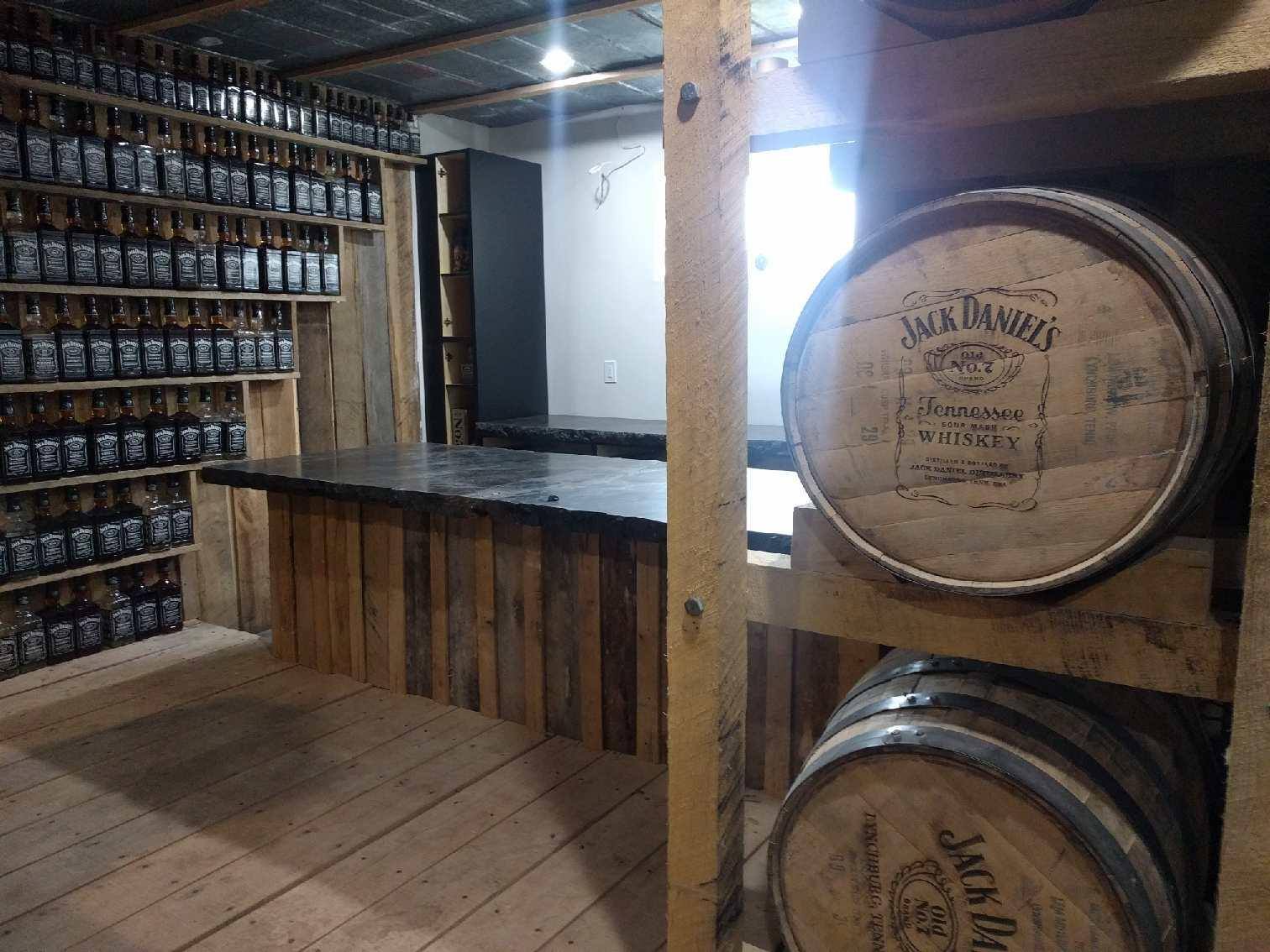 Whiskey — Louisville, KY — ELeet Stone Countertops