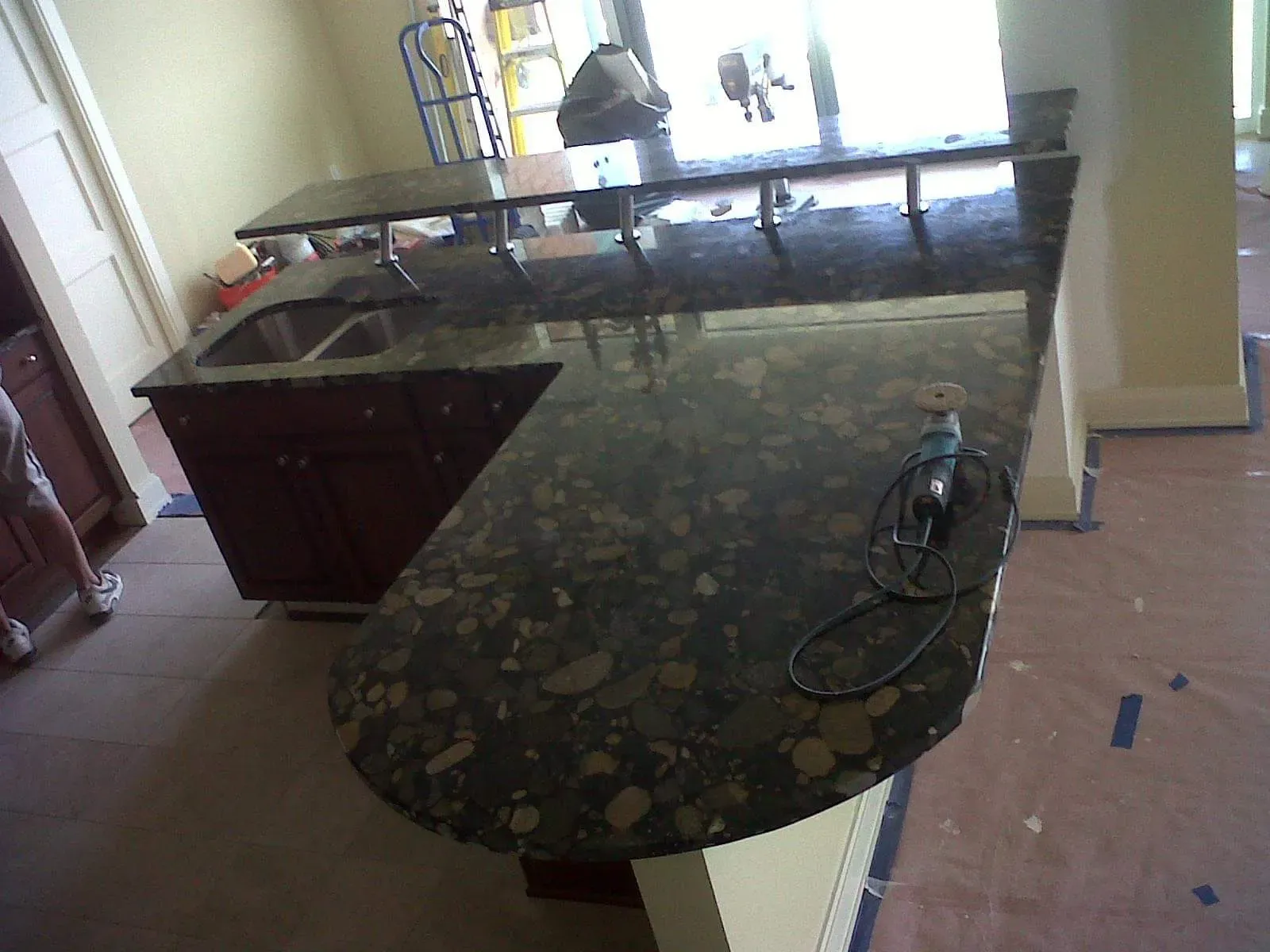 L-Type Countertop — Louisville, KY — ELeet Stone Countertops