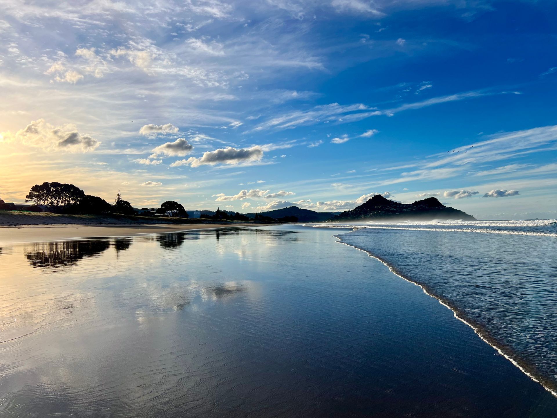 Paunaui Beach at sunset