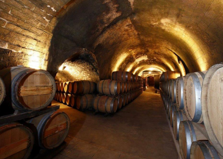 Chateau Simone palette