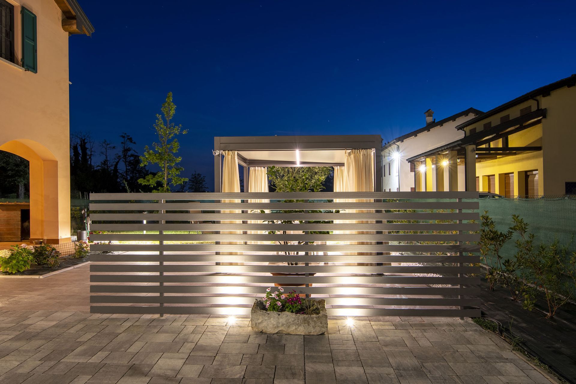 ristrutturazione giardino esterno