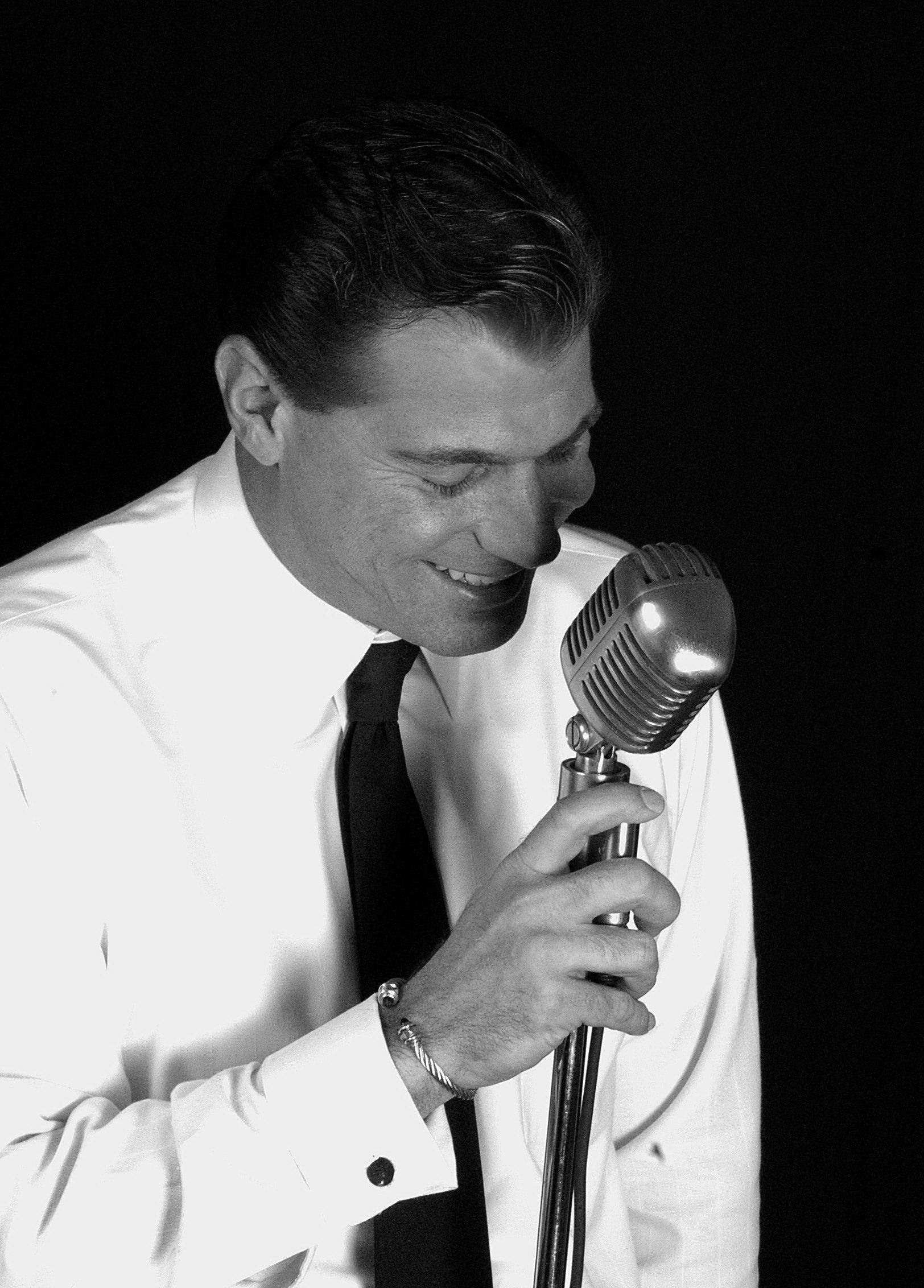 Angelo Babbaro - The Voice of Sinatra