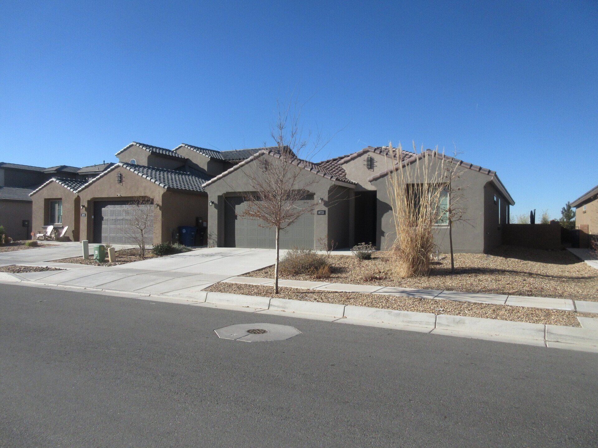 This home has 3BR with Home Office/Study, 2BA, 2CG - Call Advantage Pointe Properties to learn more today!