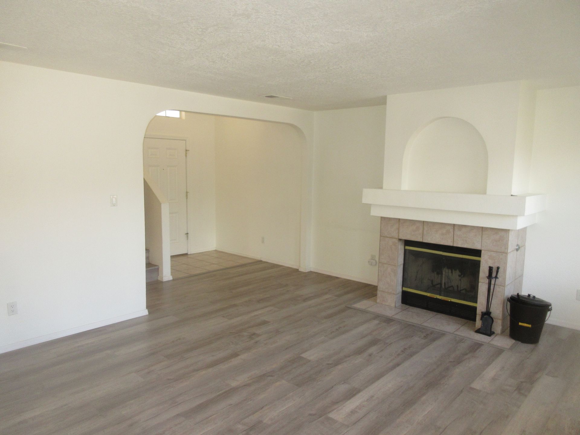 6615 Charwood Road in Albuquerque, NM - Call Advantage Pointe Properties