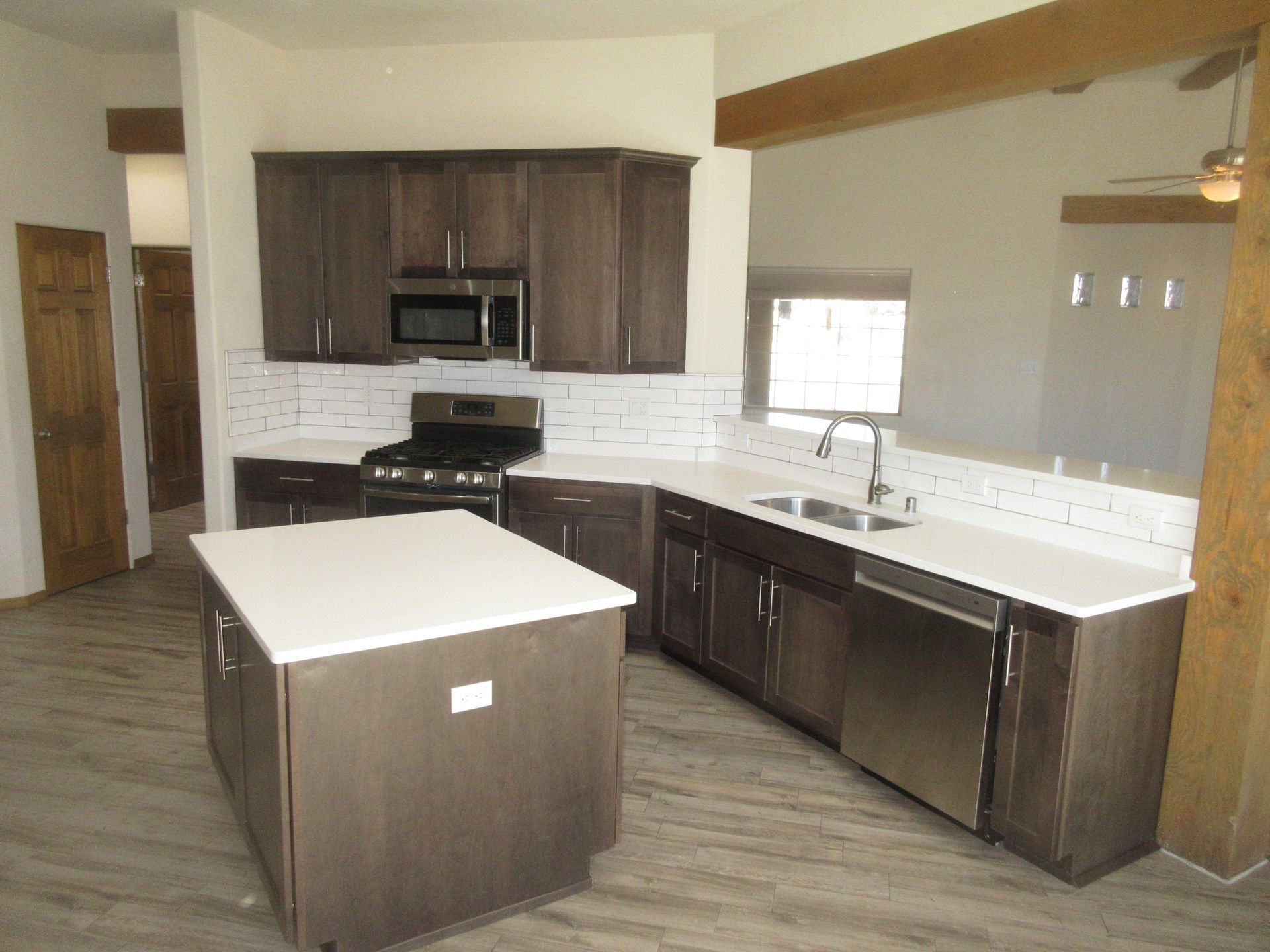 Inside view of the kitchen of a rental property in Placitas, NM with Advantage Pointe Properties that is 3BDR/2BA/3CG