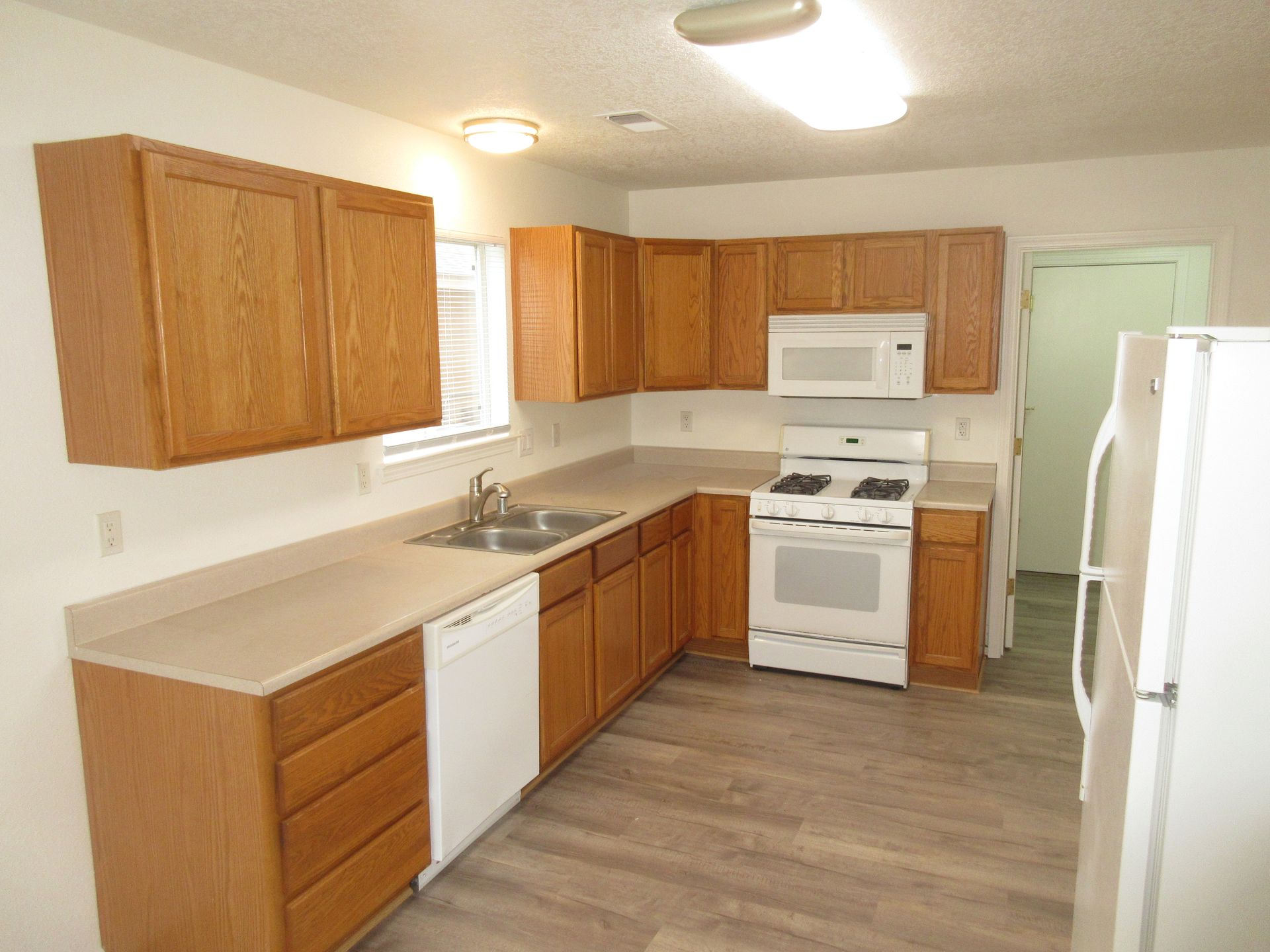 6615 Charwood Road in Albuquerque, NM - Call Advantage Pointe Properties