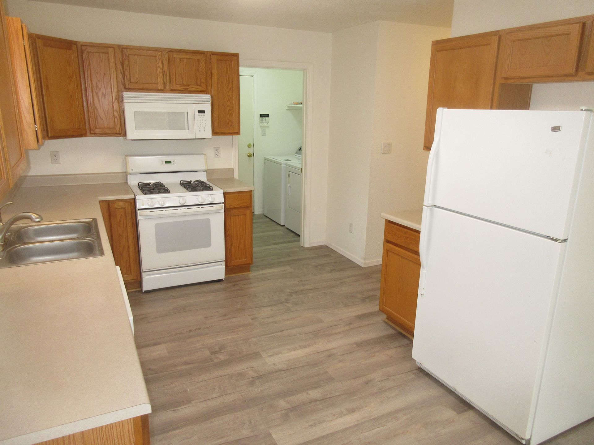 6615 Charwood Road in Albuquerque, NM - Call Advantage Pointe Properties