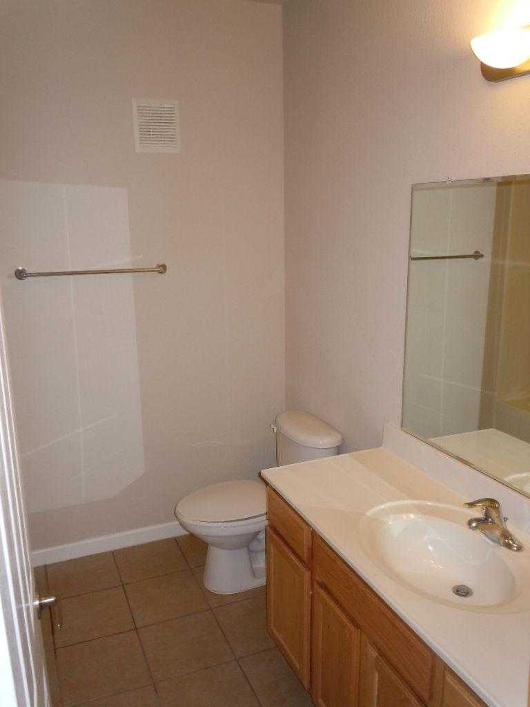 2127 N Ensenada Circle in Albuquerque, NM - Call Advantage Pointe Properties