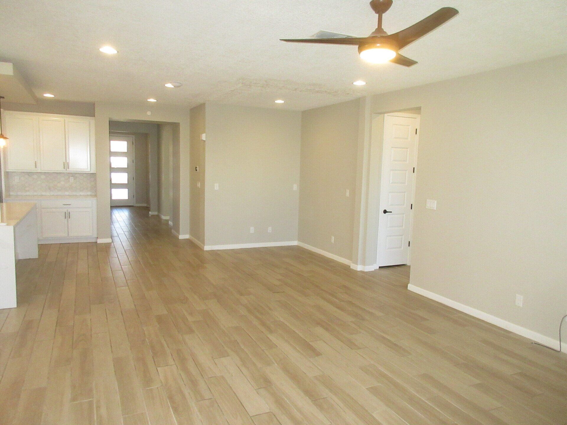 This home has 3BR with Home Office/Study, 2BA, 2CG - Call Advantage Pointe Properties to learn more today!