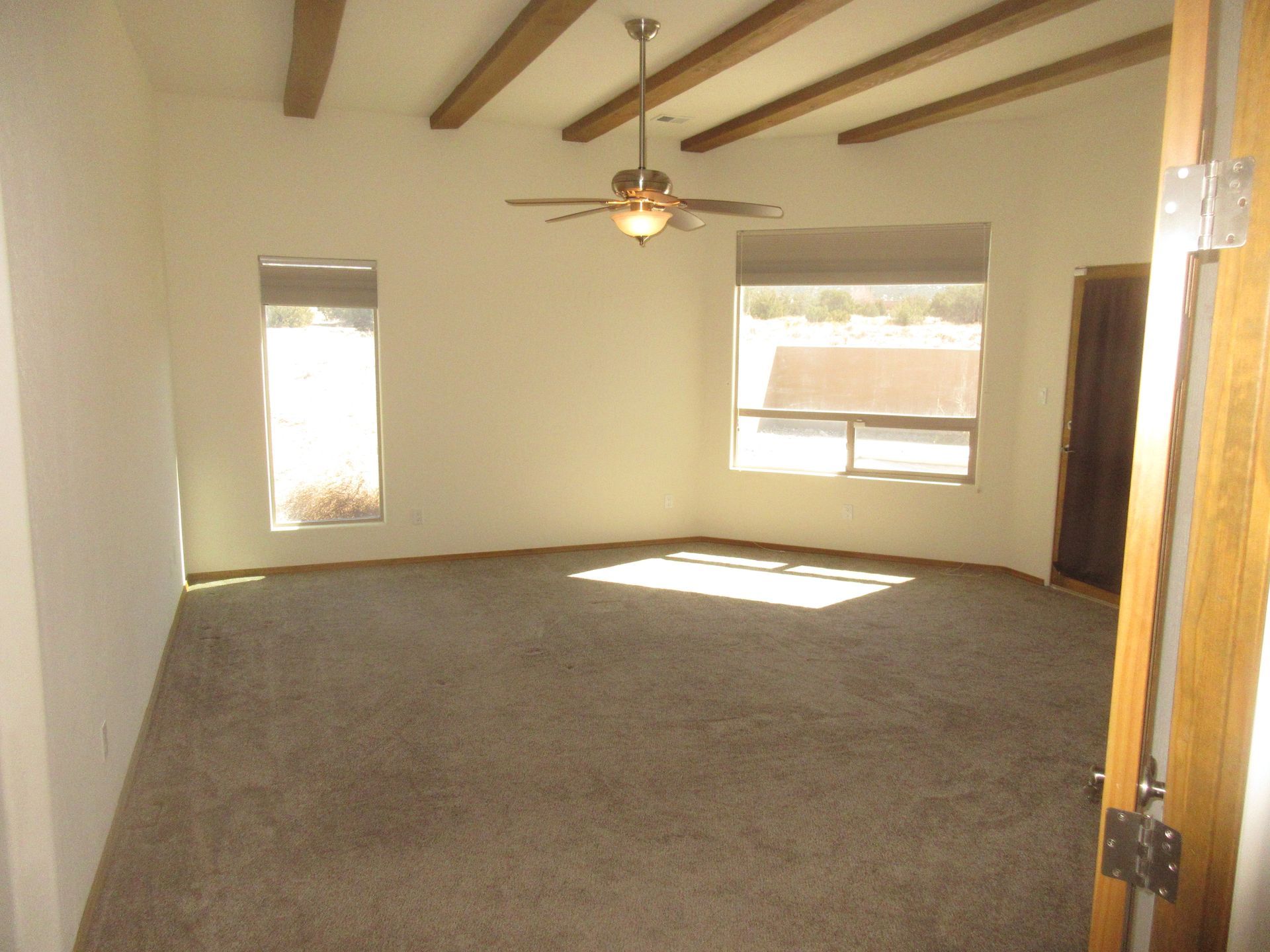 Inside view of the primary suite of a rental property in Placitas, NM with Advantage Pointe Properties that is 3BDR/2BA/3CG