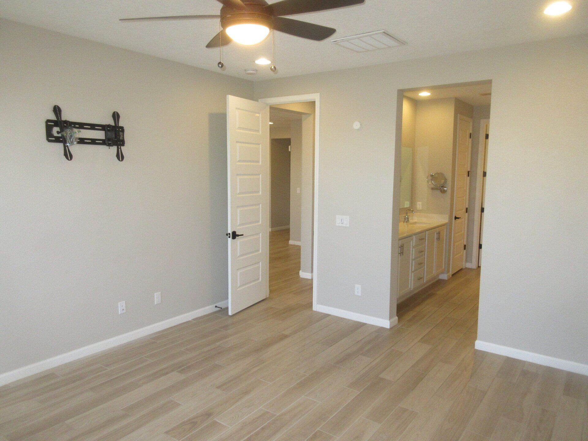 This home has 3BR with Home Office/Study, 2BA, 2CG - Call Advantage Pointe Properties to learn more today!