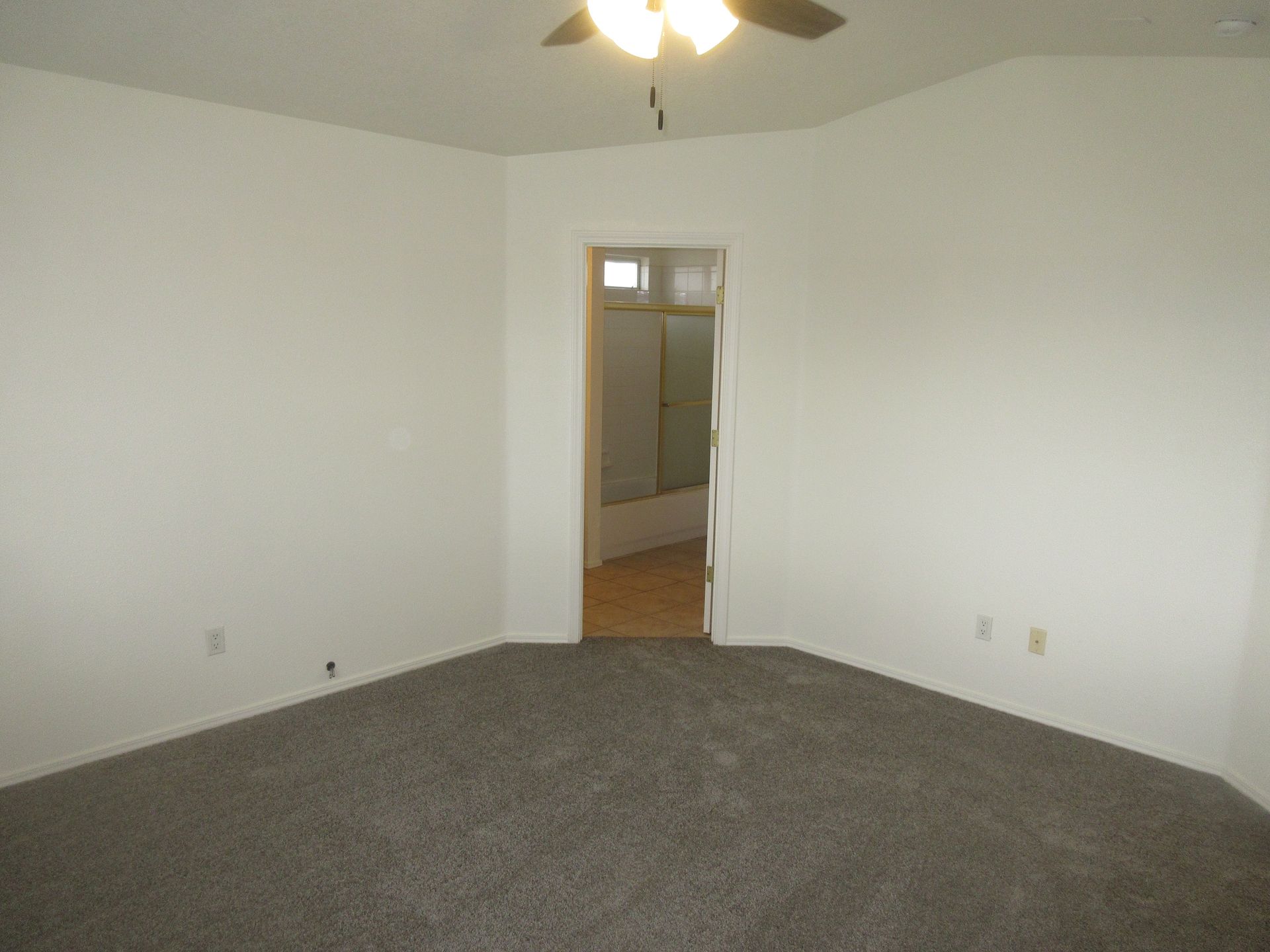 6615 Charwood Road in Albuquerque, NM - Call Advantage Pointe Properties