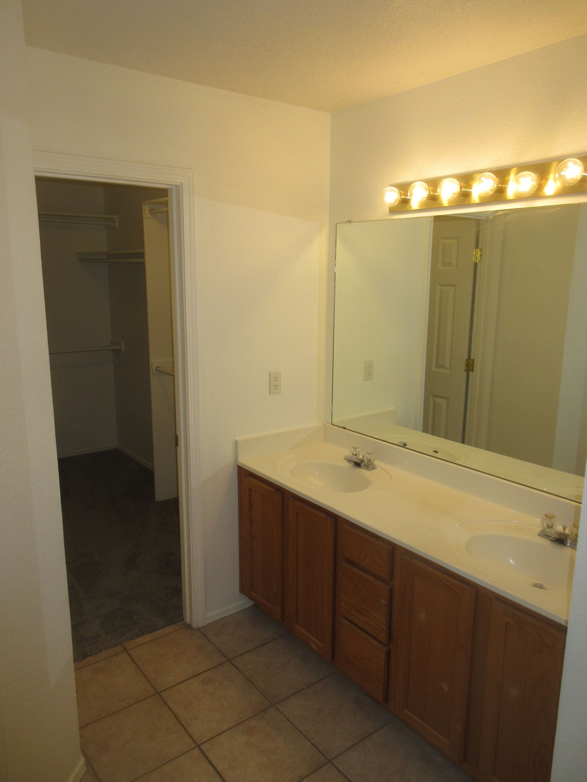 6615 Charwood Road in Albuquerque, NM - Call Advantage Pointe Properties