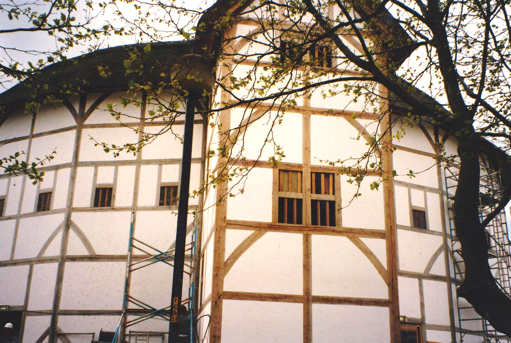 globe theatre exterior
