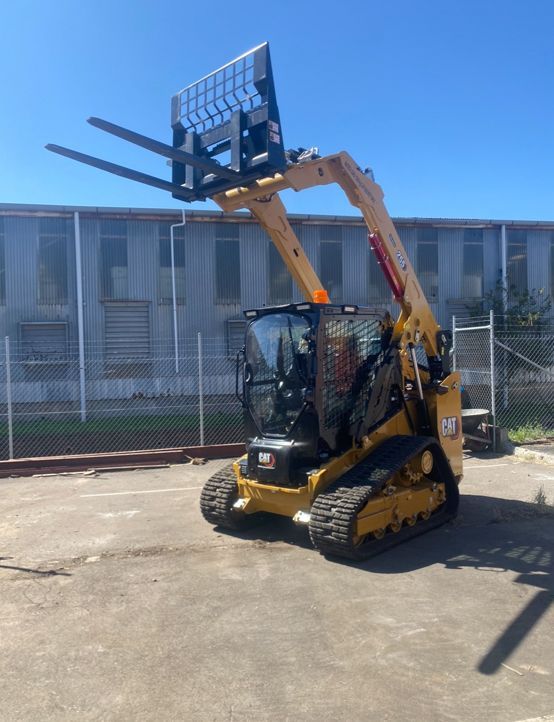 Forklift tyne adapter