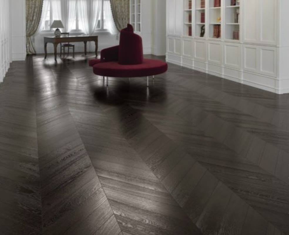 lavorazione di parquet antichi