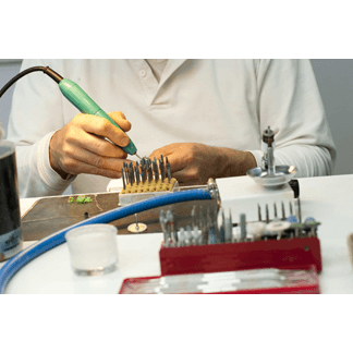 Dentiera in riparazione