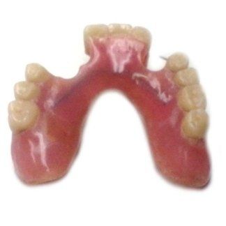 Protesi dentaria rotta