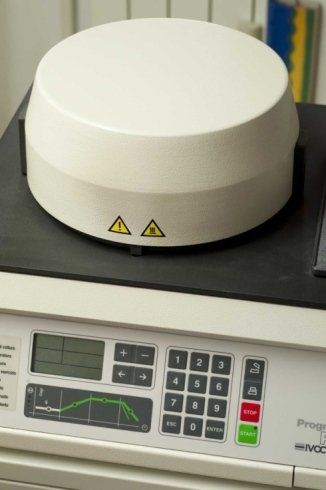 Macchinario per odontotecnica