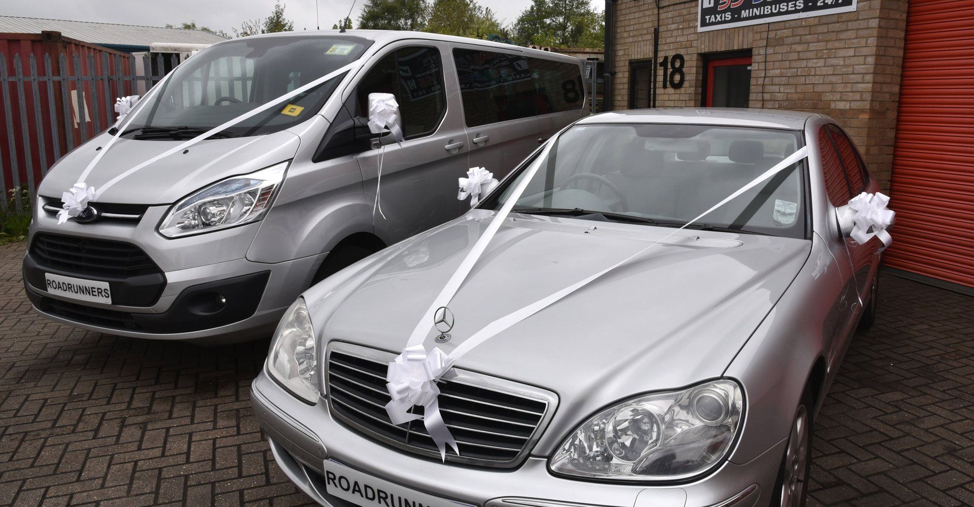Roadrunners Taxis' Wedding Vehicles