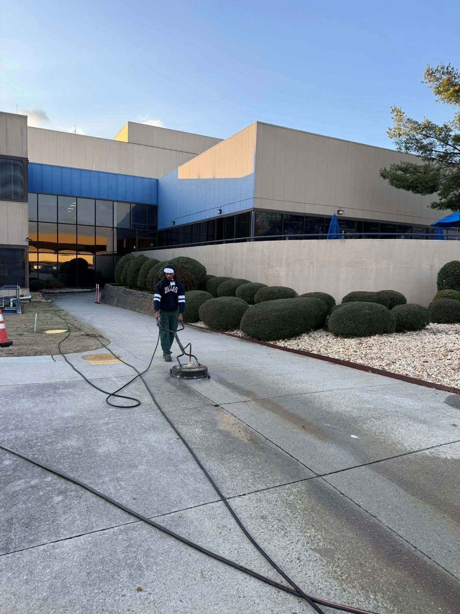 Boeing Concrete Entrance Cleaning