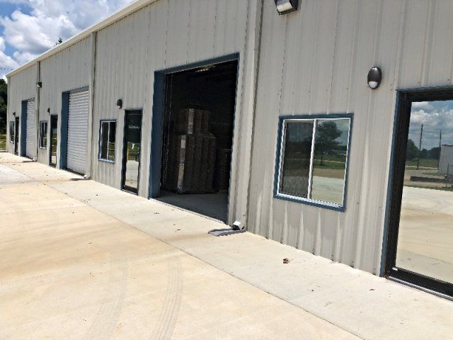 VP PRODUCTS - BUSINESS TINTED IN PRATTVILLE, AL -2018