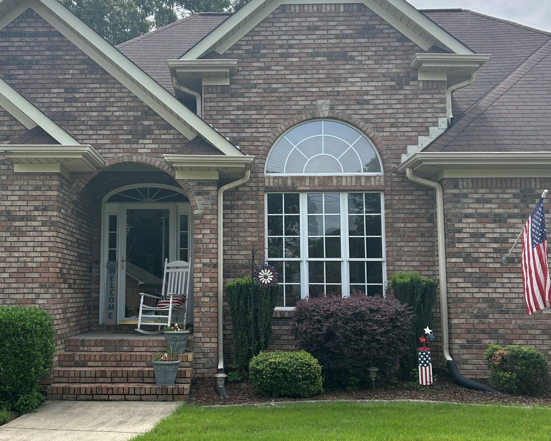 residential tinting in Hueytown AL - SPF Supreme View Tint delivers the desired amount of Sunlight without the heat, bright Sun, or harmful UV-Rays. Hueytown, AL