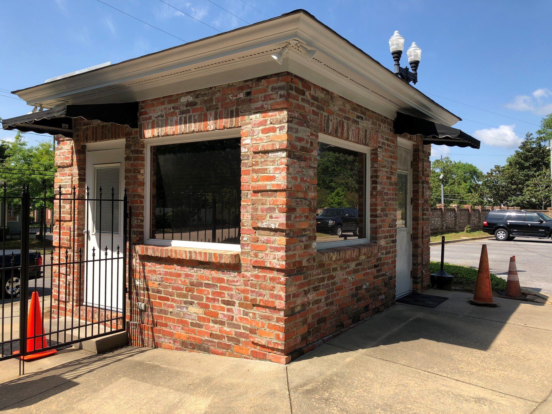 Tinted windows at The Governor's Mansion in Montgomery, AL. - SPF Tint installed on 4.27.2018