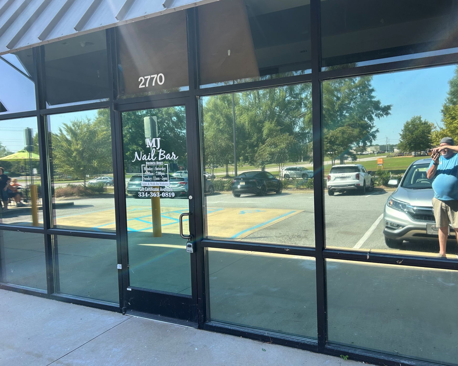 window tinting service in Opelika AL - After SPF' ULTRA Tint blocks maximum UV Sun with heat gain. Adding a one-way private view. Opelika, AL.