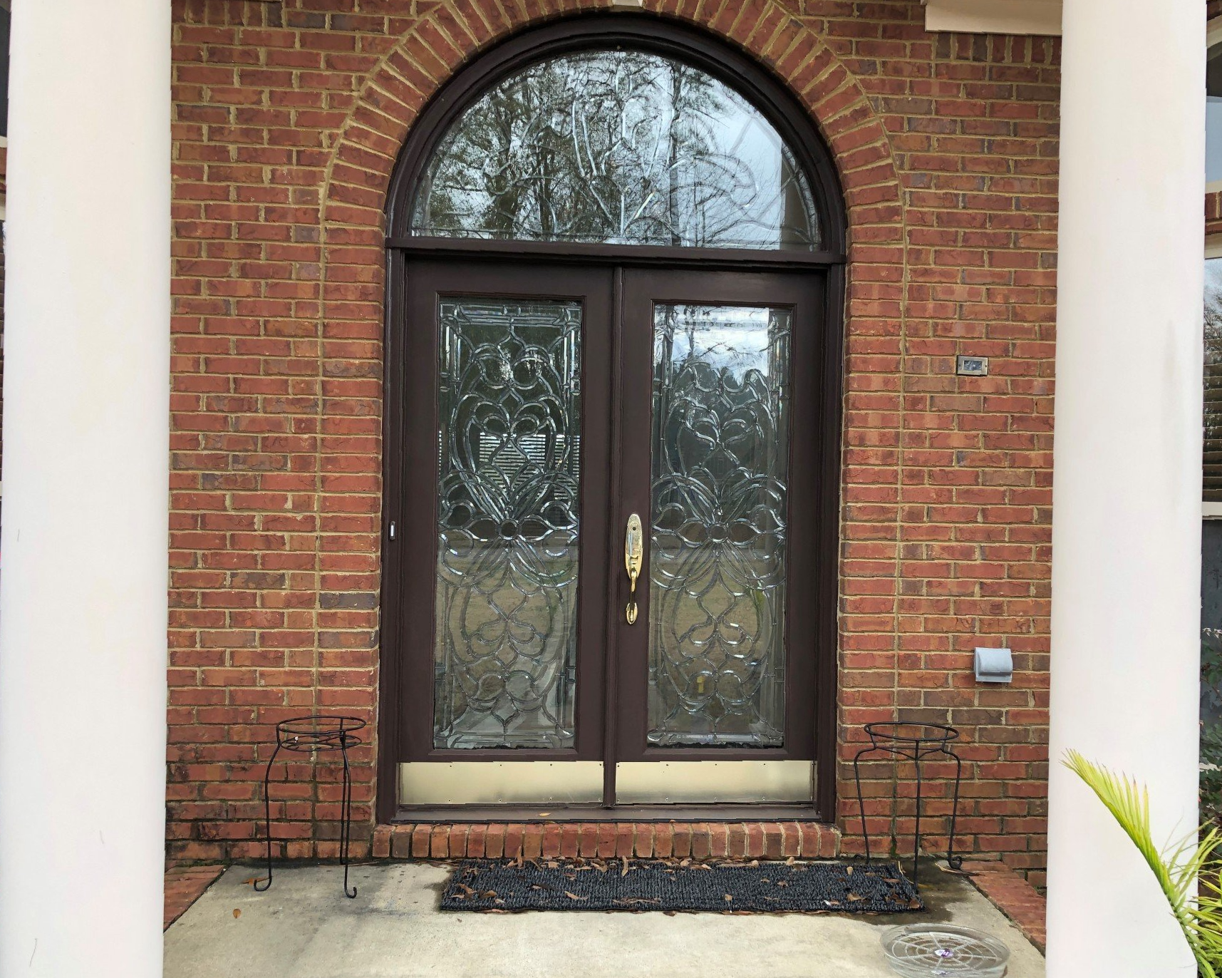 Professional residential window tinting service - home windows and glass doors tinted on January 4, 2019