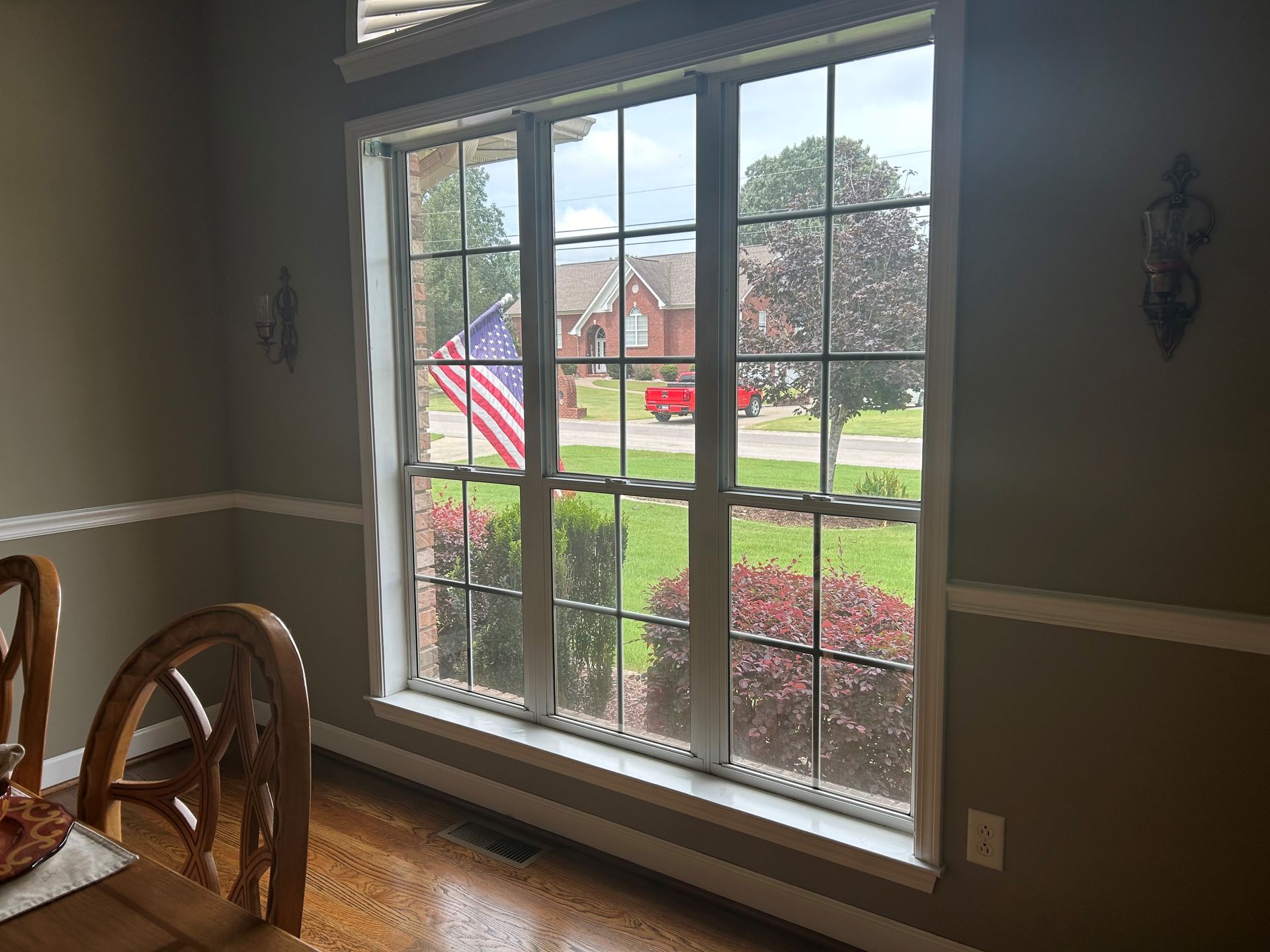 SPF Supreme View window tint blocks heat gain with Sun glare without darkening the home interior in Hueytown AL
