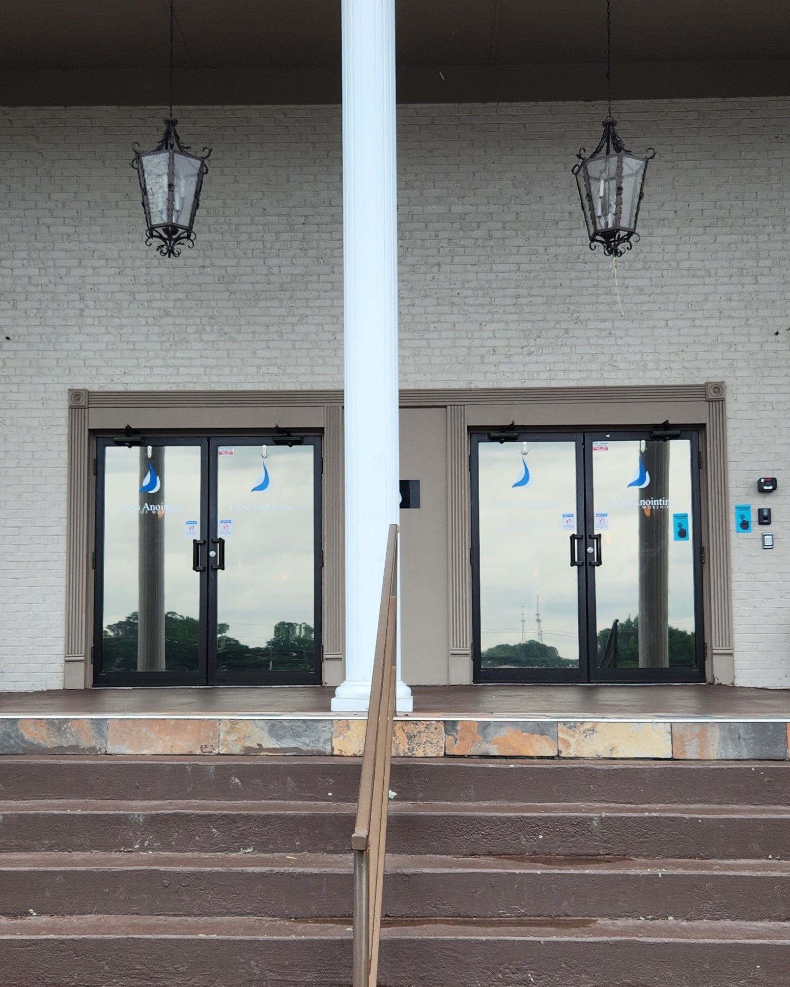 storefront window tinting service - With SPF Performance Ultra tint. Both bright Sun glare and Heat Gain were cut by over 91-percent. Allowing maximum energy efficiency and comfort inside the church building. Montgomery AL