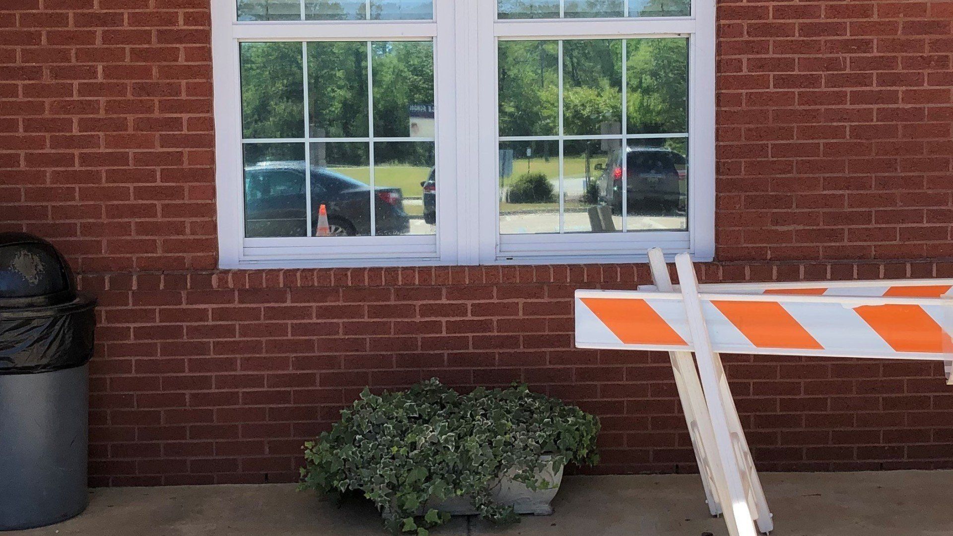 privacy tint installed at Clanton Middle School on 4.22.2019