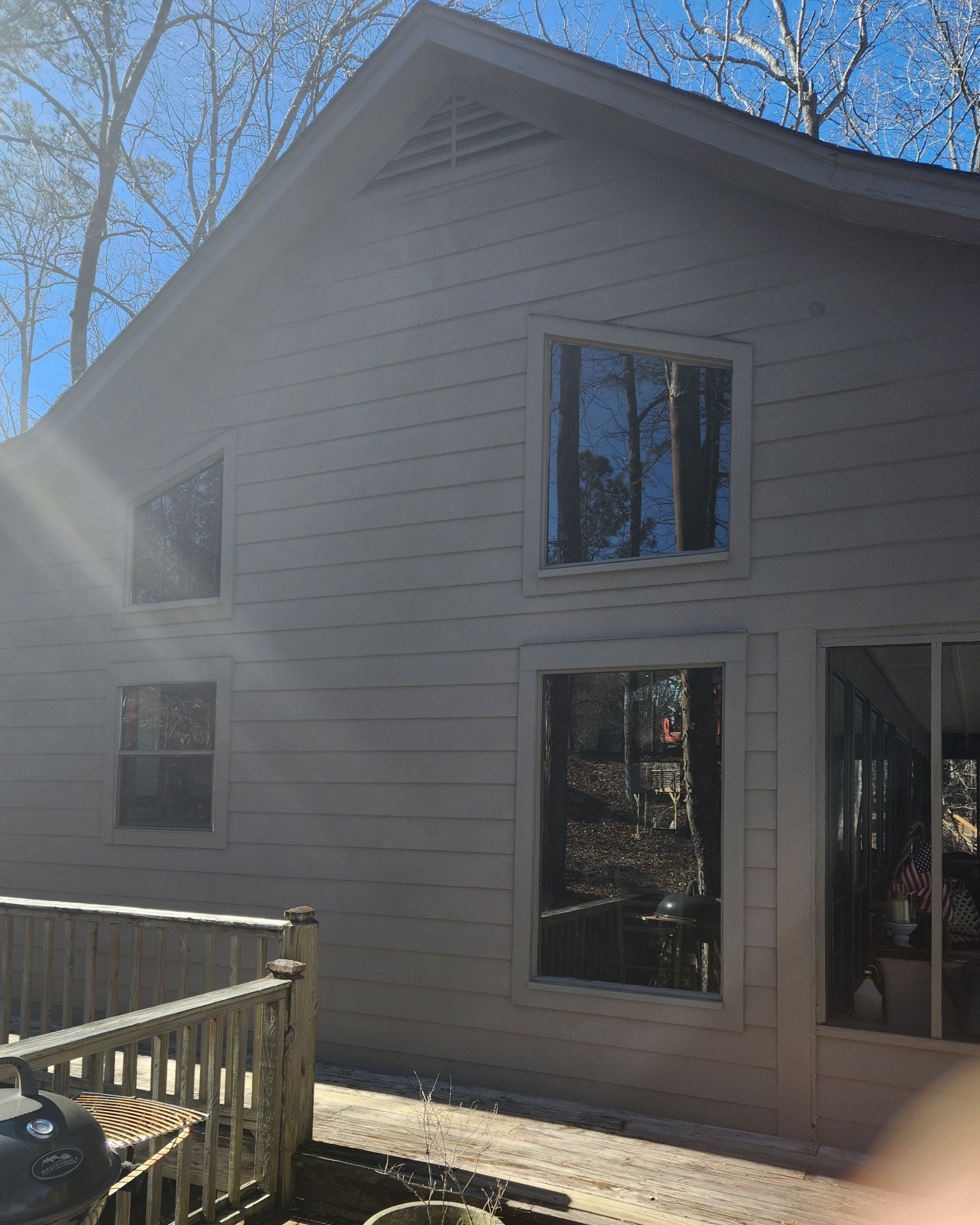 Lake Martin Home window tint with best performance in Alabama Sun. SPF Supreme View Tint Blocks seventy-four percent both Heat and Sun glare at Lake Martin. 