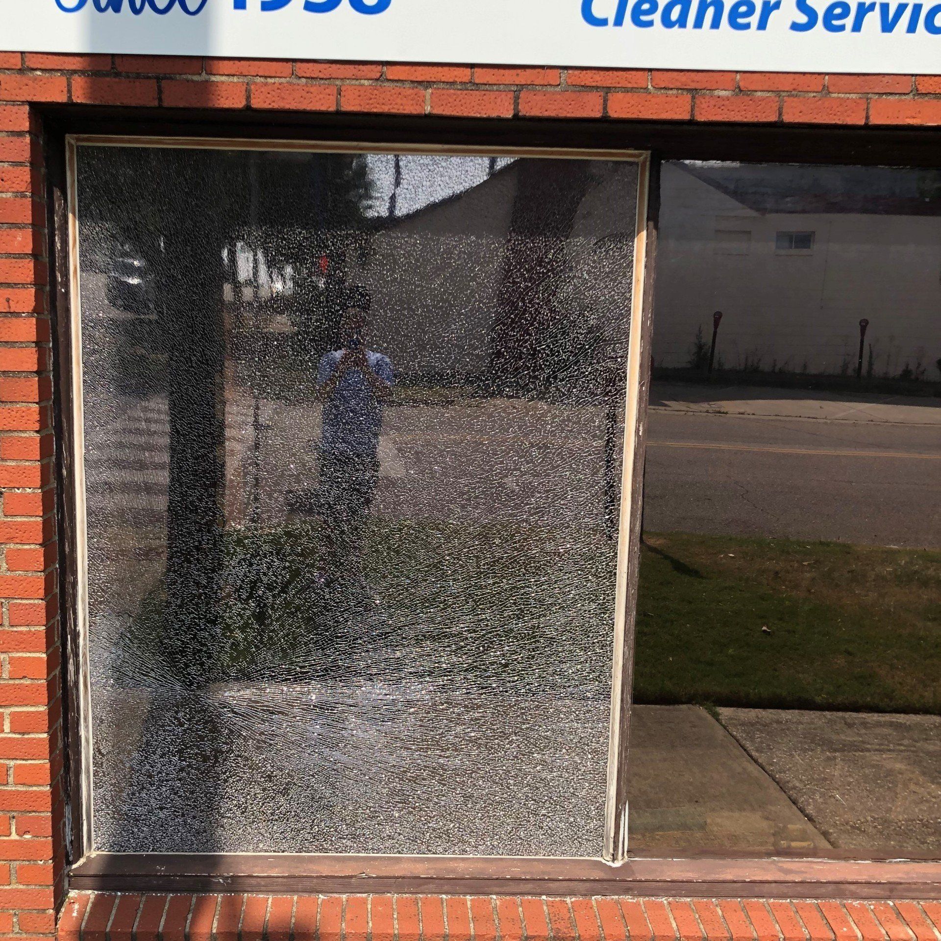 Storm proof shatter resistant - Single pane glass held together after break due to SPF Level 1 security in Alabama