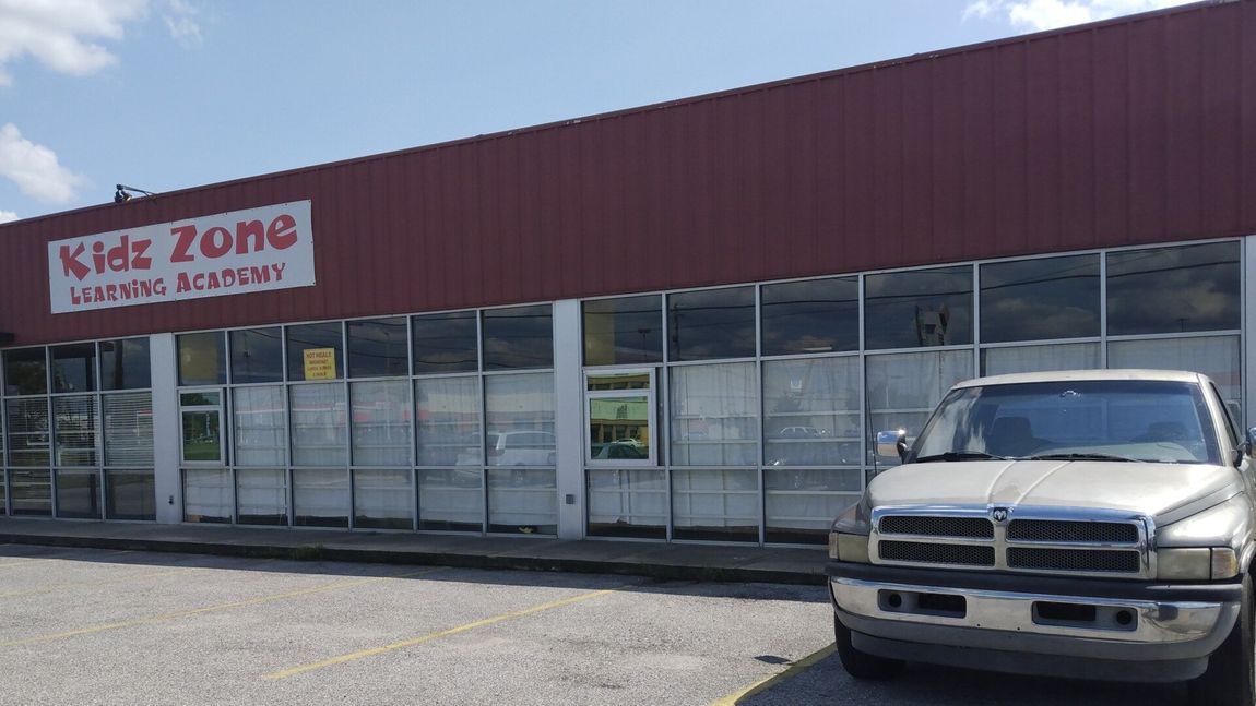 Building window upgrade - SPF ULTRA energy efficient office tint created the right environment inside Kidz Zone in AL