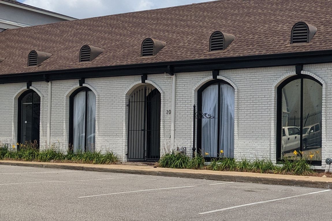 power saving windows - Before SPF Silver Glass treatment, Heat & Bright Sun glare flooded inside the office windows. Montgomery, AL