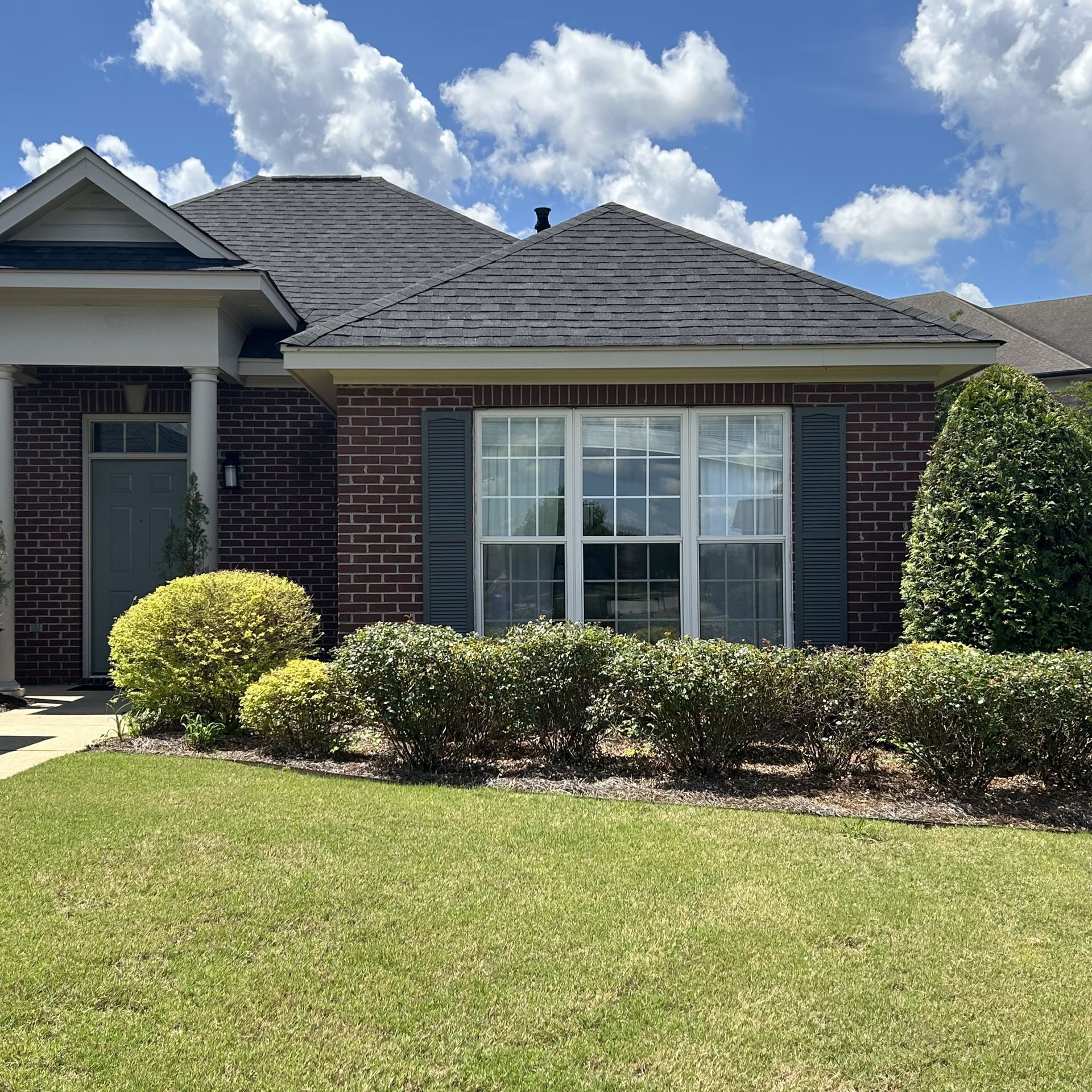two-way clear residential tinting - Both heat gain and UV-Sun flooded the front  room windows of this home. Before SPF Tint in Montgomery, AL