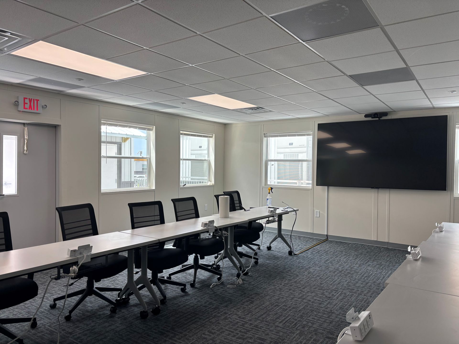 Window Tinting near me in Montgomery AL - Bright Sun with heat disrupted focus during office meetings in Montgomery, AL.