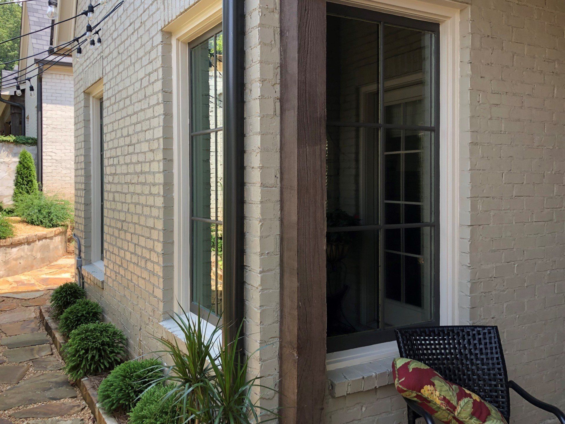 home window tinting service in Birmingham AL - The new style really pops with this top SPF Performance Home Tint option. Incredibly 85% heat gain has now been rejected from this home in Birmingham, AL