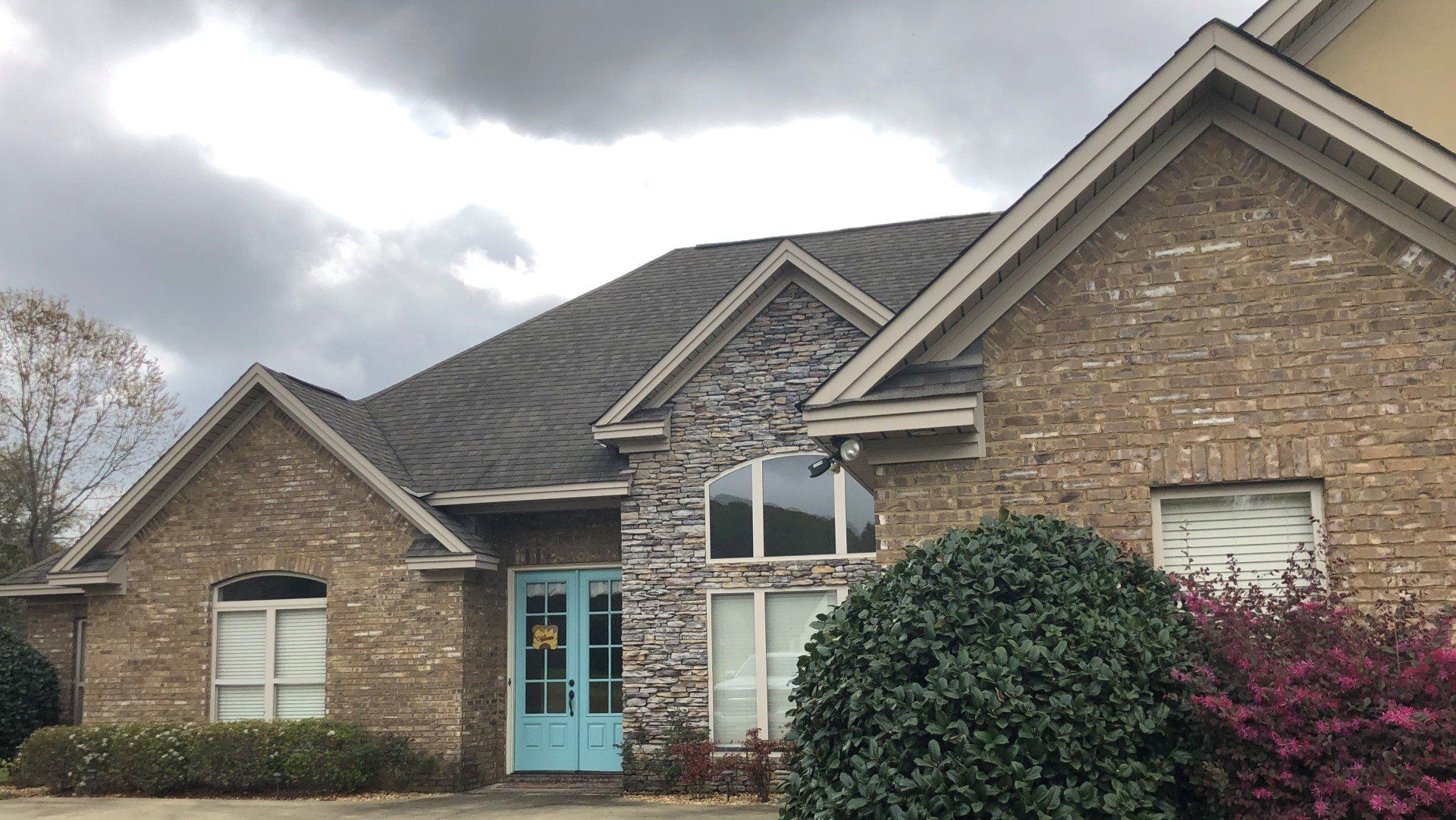 Window Tint service in Prattville AL - The heat and bright Sun passing thru the glass was intense inside of this home before SPF Tint was installed in Prattville, AL