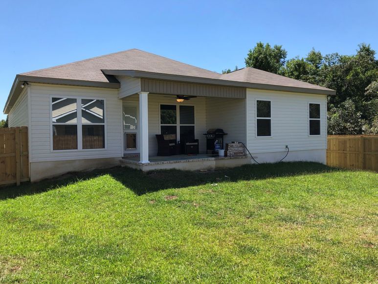 professional home window tint installation in Dothan AL - home window tinting service on 9.6.2019 in Dothan, AL