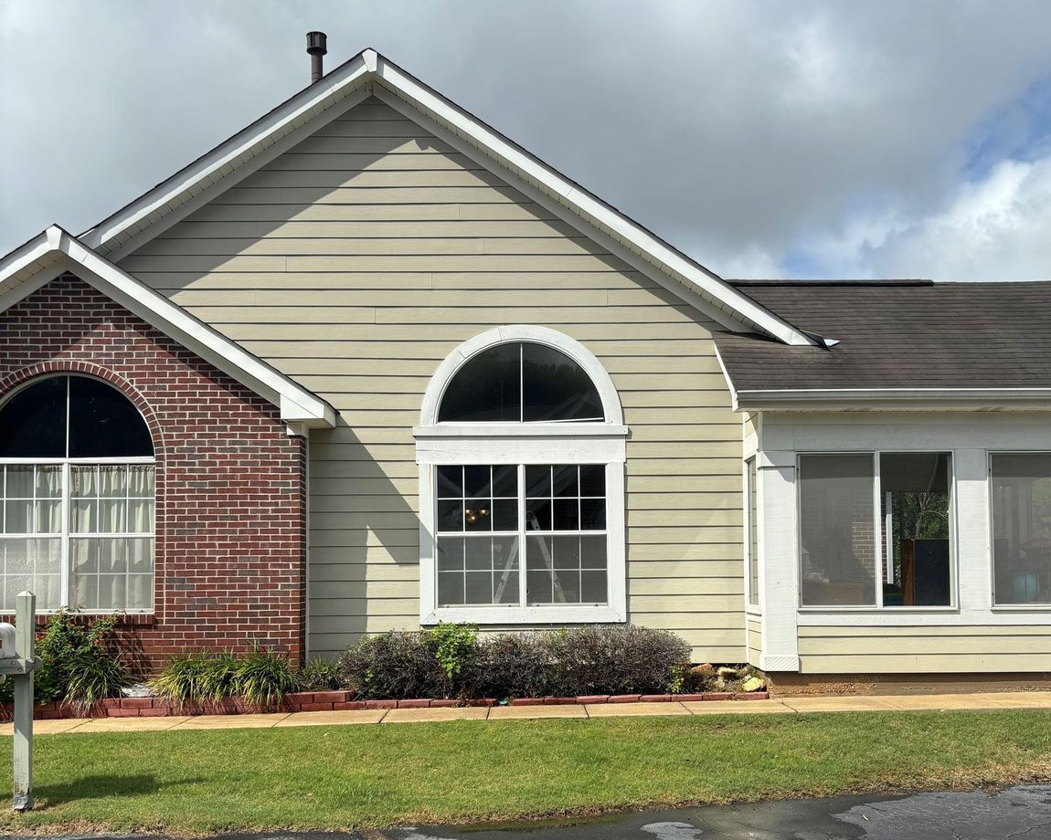 residential tinting near Arrowhead in Montgomery AL - Before energy efficient SPF Tint. Keeping the home look outside windows was the goal. Montgomery AL