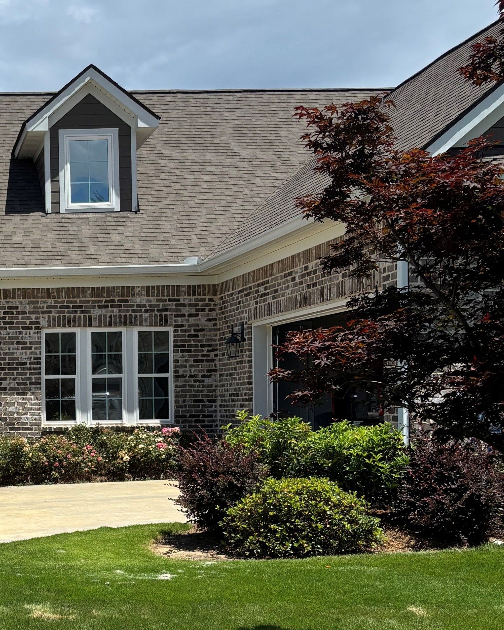 residential tinting in Auburn AL - heat gain ends as windows are treated with SPF Performance Platinum one-way private tint. This leading residential tint option keeps the most Sunlight with warm colors coming in. Ending 85% Heat Gain with Full UV-Harm. Auburn AL