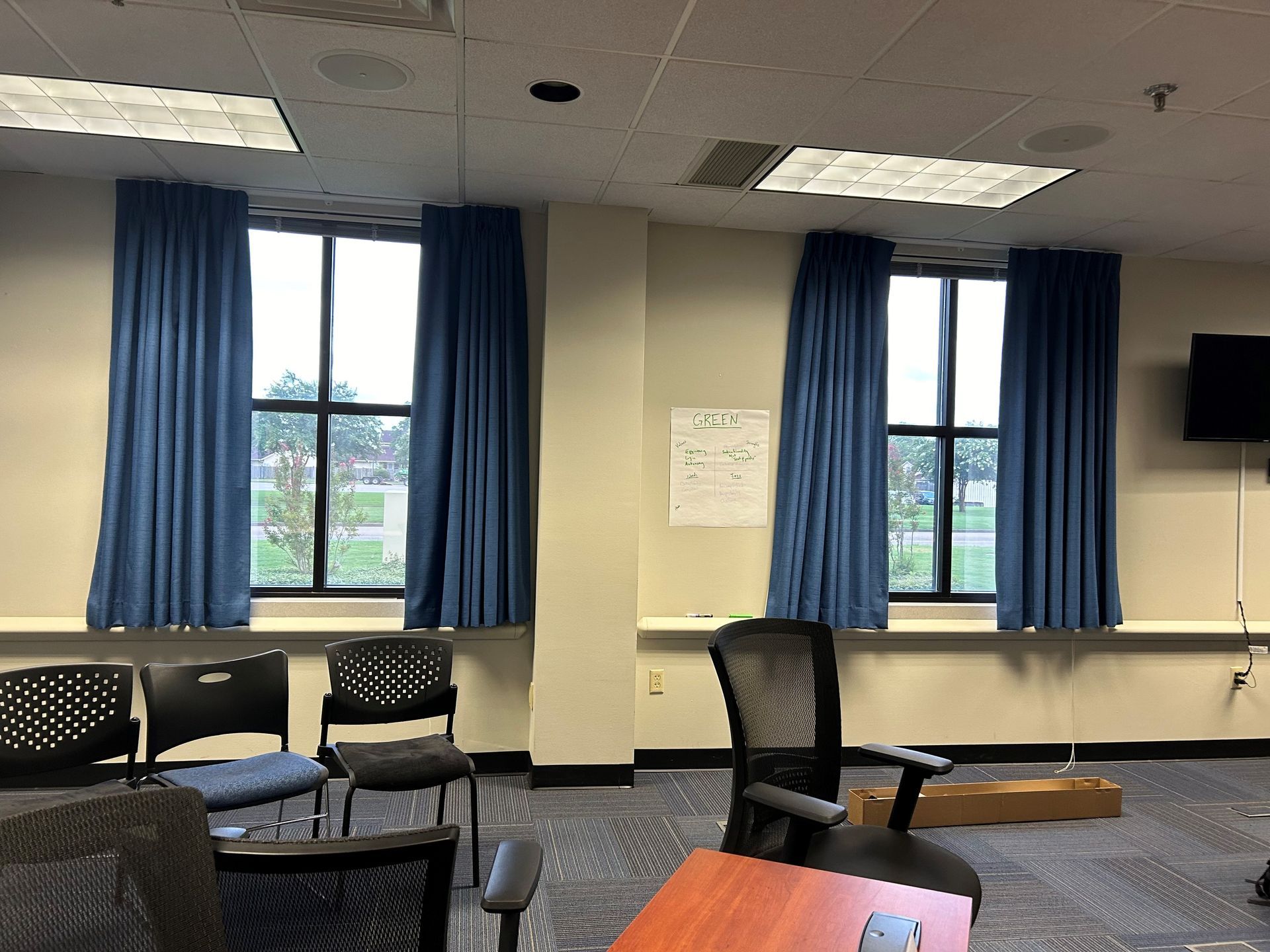 office storefront window tinting - SPF Tint blocks maximum heat gain also Sun glare plus full UV-Light harm. SPF Ultra Tint installed at Maxwell Air Force Base in Montgomery, AL