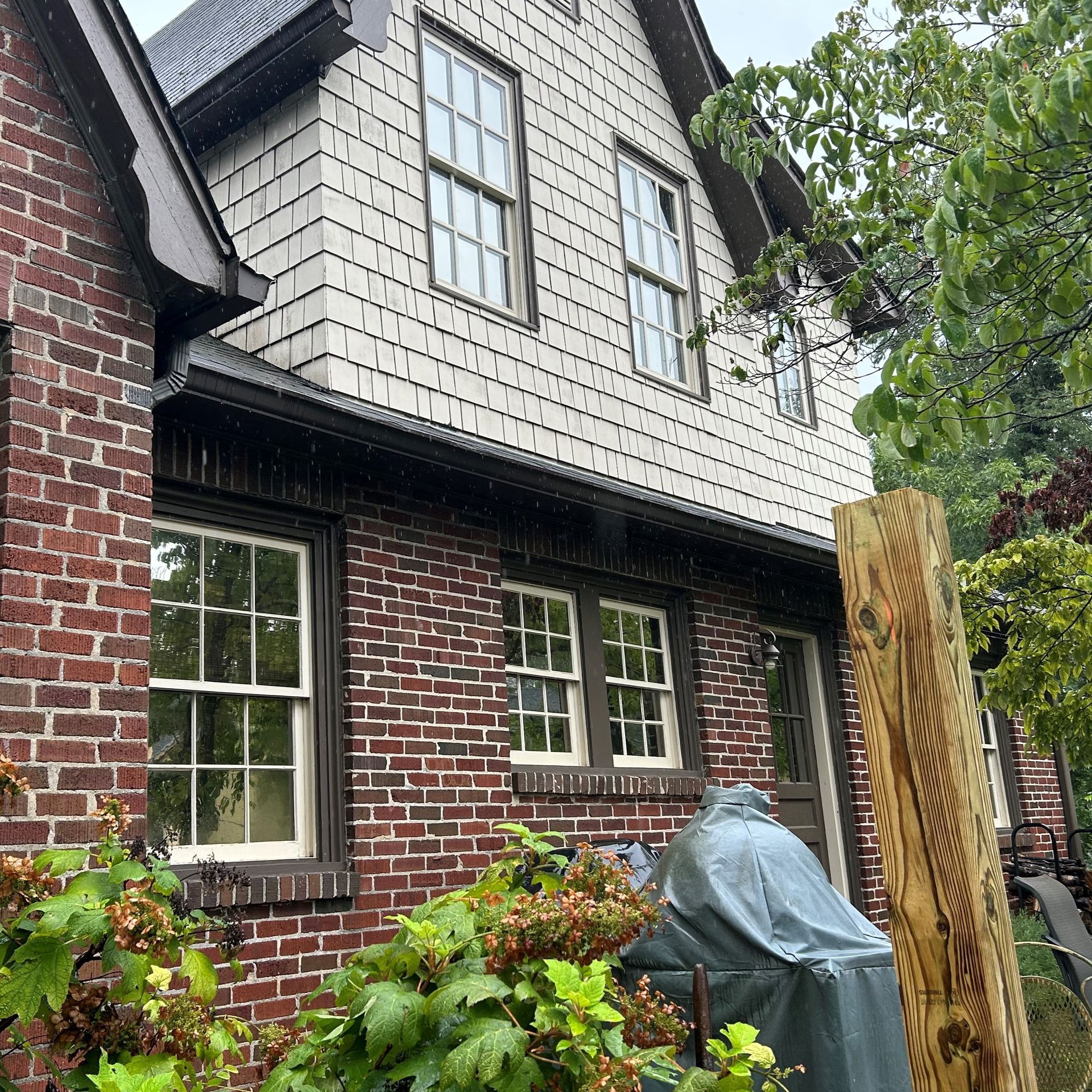 One-way privacy and upgraded shatter-proof integrity was added by SPF Supreme View home tint along with incredible energy savings. Birmingham, AL