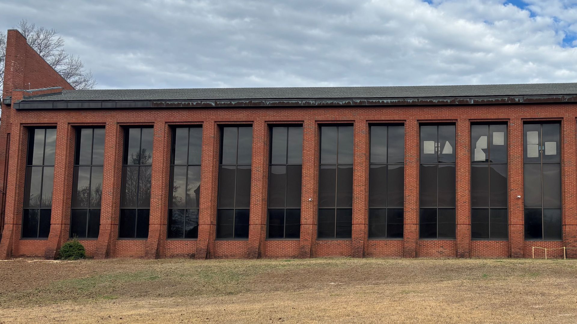 window tinting Montgomery AL - SPF Ultra Tint replaces blinds adding privacy with maximum power efficiency gained in Montgomery AL