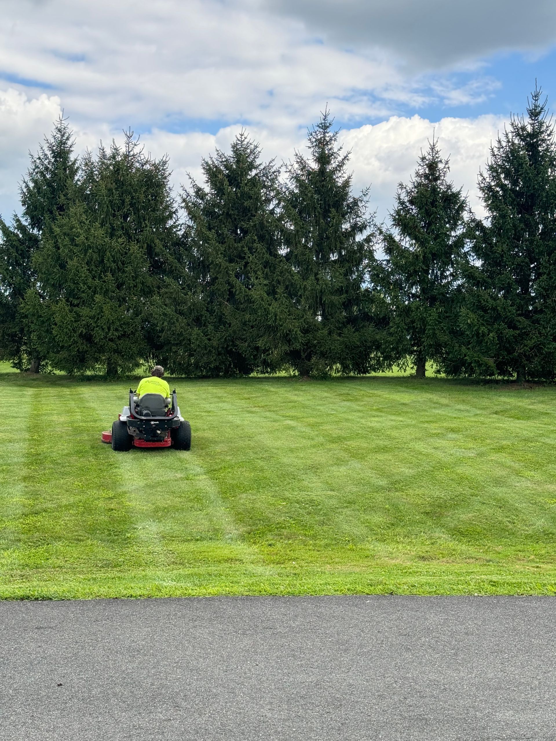 Commercial
Lawn Care & Mowing