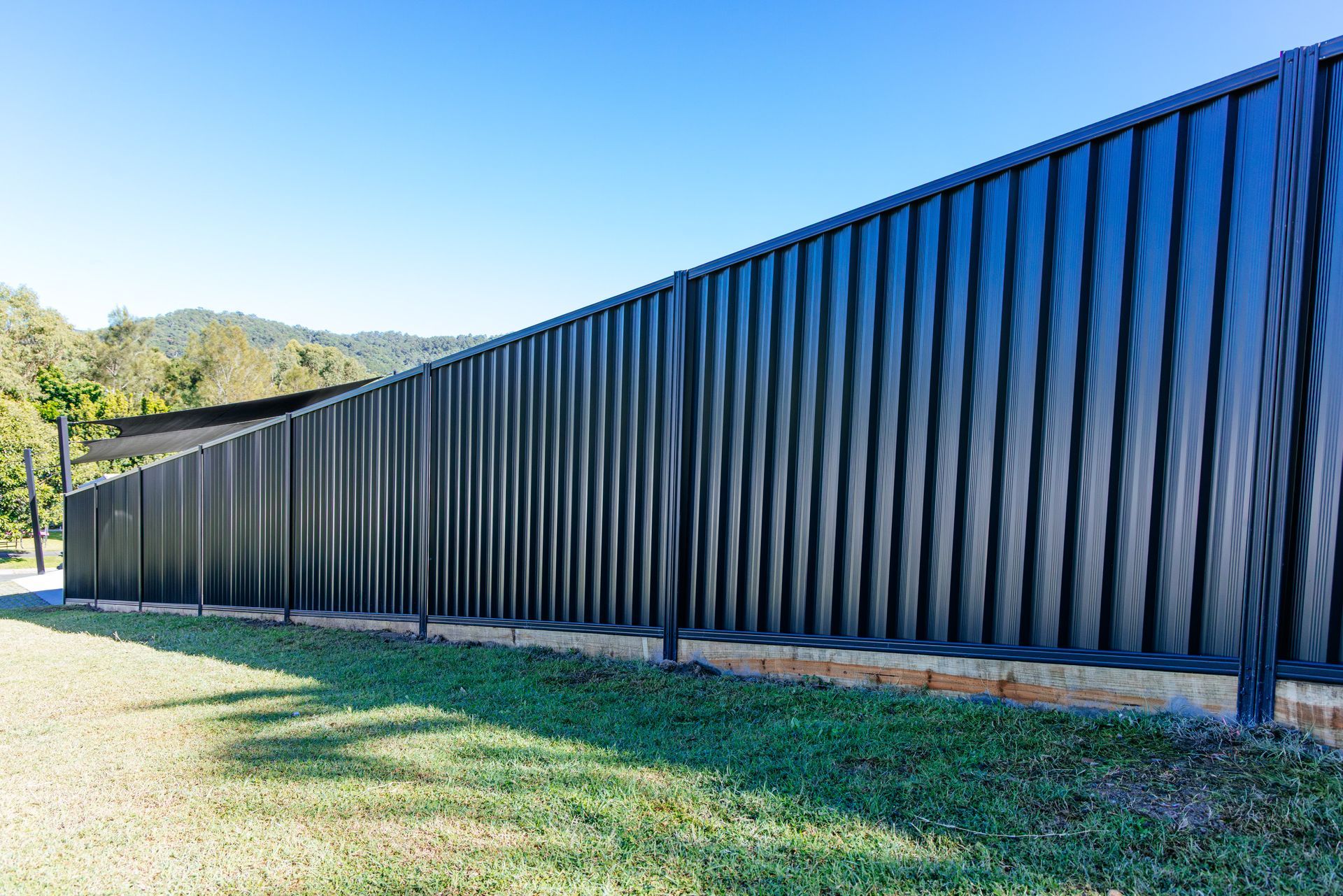 colorbond fencing installers Pacific Pines